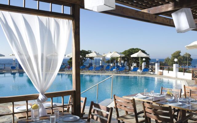 Maritimo Beach Hotel