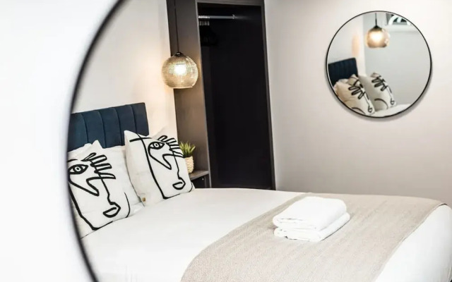 Host Apartments Seel Street Quarters