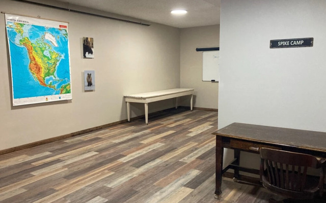 Pintler's Portal Hostel