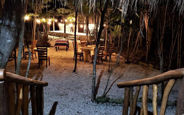 Aldea Maya Ha Cabanas Con Cenotes