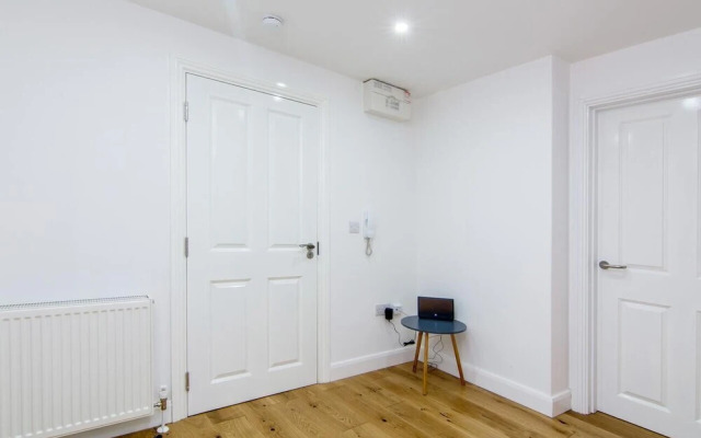Stunning 2bed Flat in Bond House
