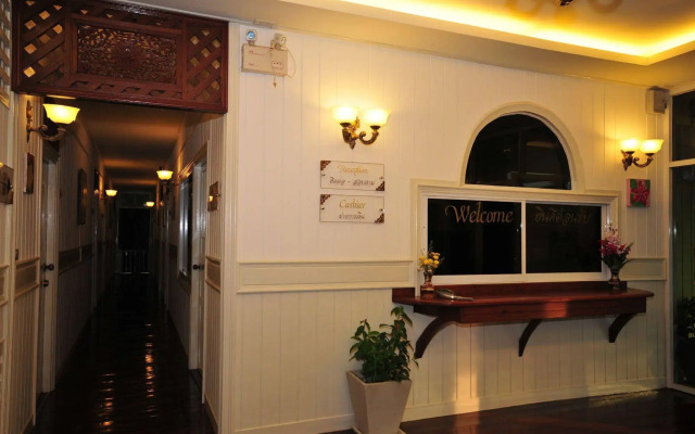 Rachakarun Park Resident