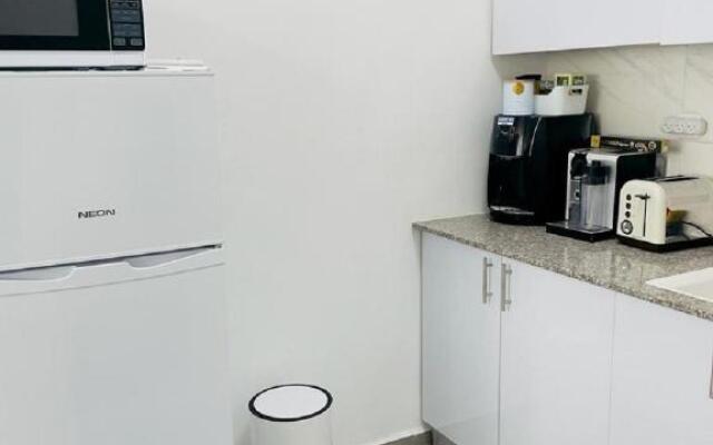 Beautiful apartment on the beach in Bat yam