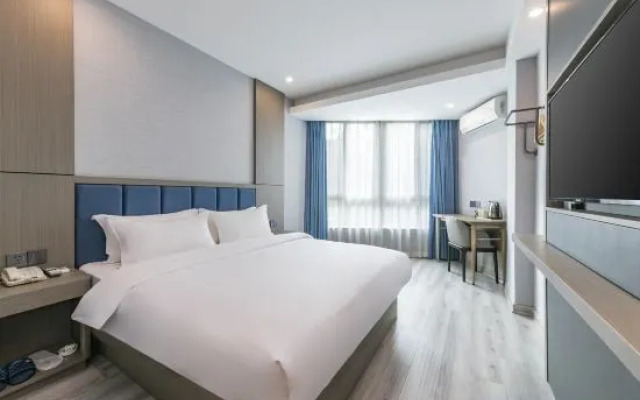Super 8 Hotel (Fuzhou Jinshan Rongcheng Plaza)