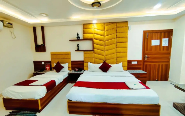 Hotel Royal Aanandam
