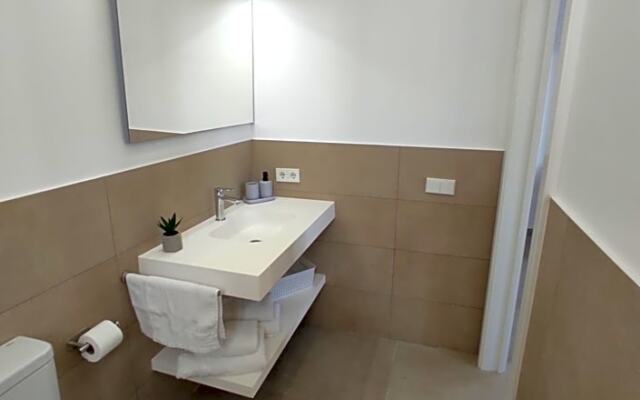 Amano Maison Carrée