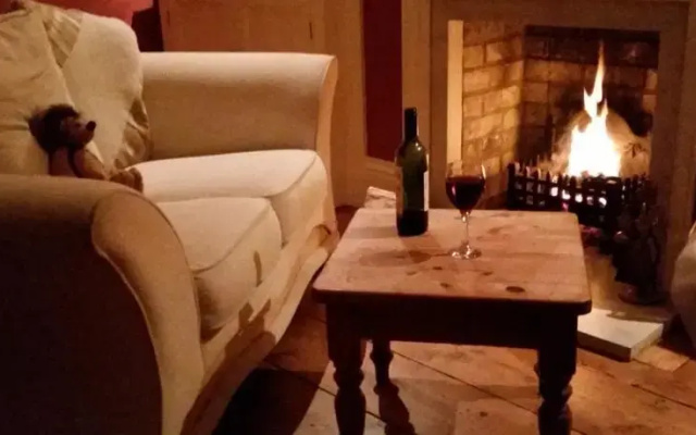 Dunston Pillar Farm B&B