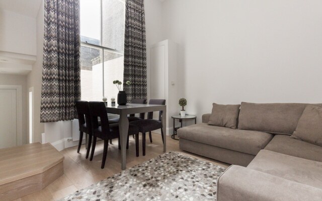 The Saint Stephen s Gardens Mansion VII