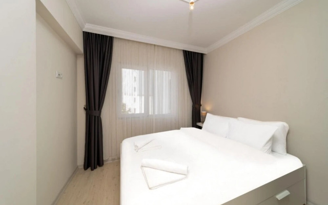 Lovely Flat 2 km to Lara Beach in Muratpasa