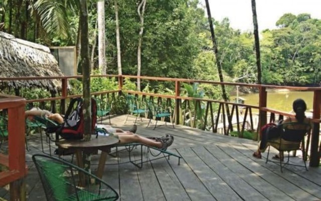 ExplorNapo Lodge