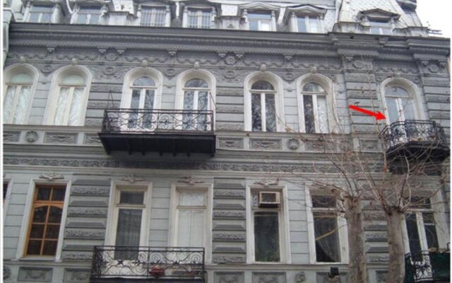 Old Tbilisi Trio Apartments