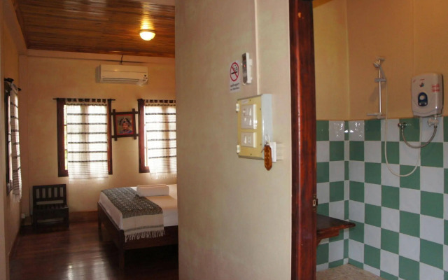 Lao Lu Lodge