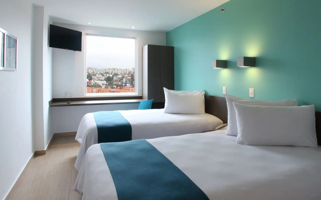 One Ciudad de México Periférico Sur