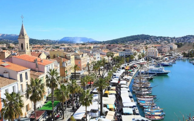 T2 40m2 Ollioules, la Nature, a 10 Mins Des Plages