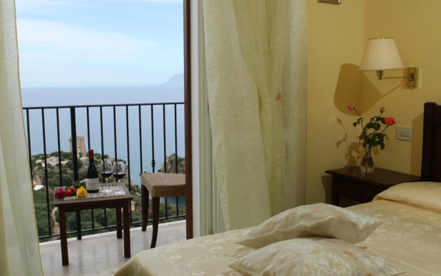 Hotel Torre Bennistra