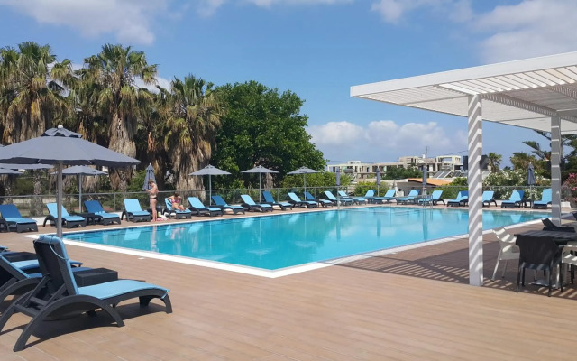 More Meni Cosmopolitan Hotel