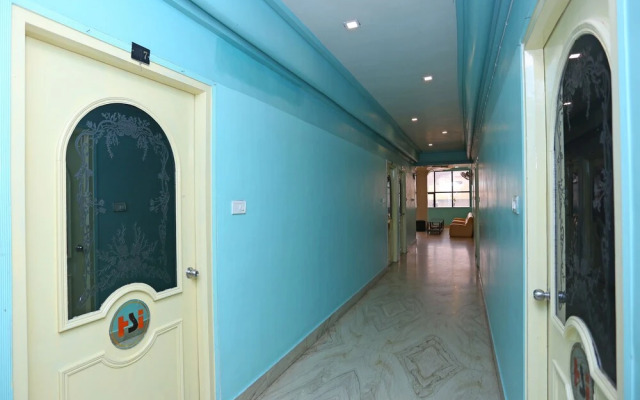 OYO 24860 Hotel Shiva International