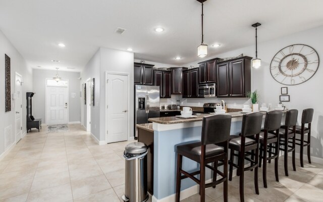 Moon Villa by Florida Spirit