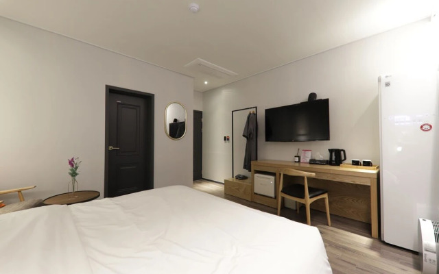 YAJA Hotel
