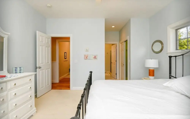 Stunning 5 Bdr, Walk to York Harbor Beach!