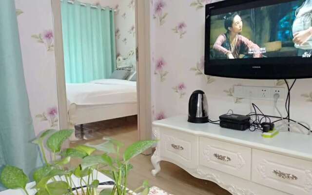 Wuhan Loving Home Apartment