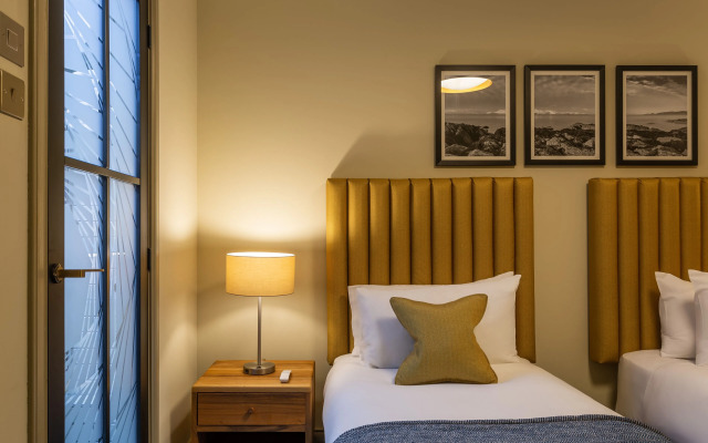 Riva Boutique Hotel & Restaurant