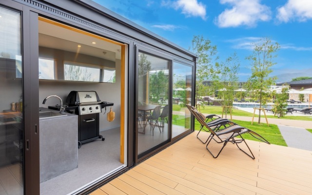 AWAUMI Fujikawaguchiko Resort