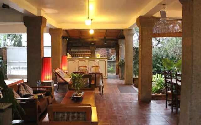 Ivory Inn