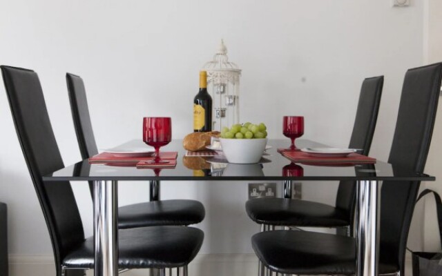 House of Moli - London Bridge