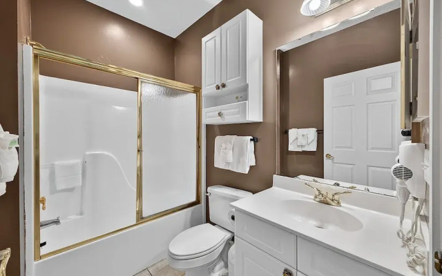 Magnolia North 4851-104