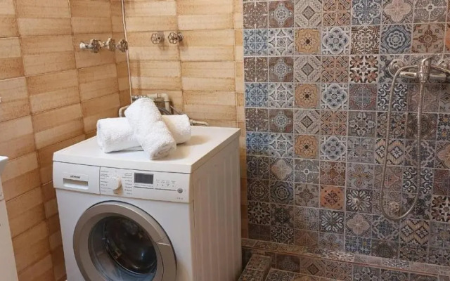 Lobelia Athens Centre -5 Bd, 2.5 Bath