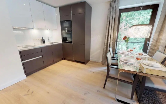 White Pearl Apartment 2.08