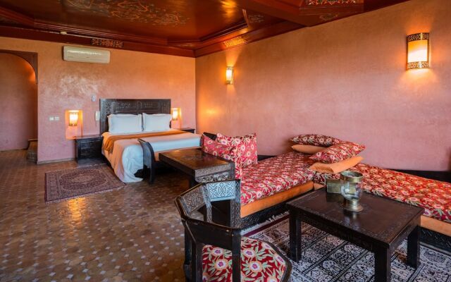Al Riad Inou