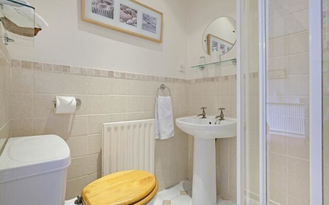 Tivoli Place Guesthouse