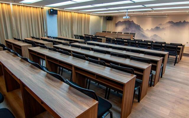 Jinjiang Inn Select Chizhou Qiupu Road