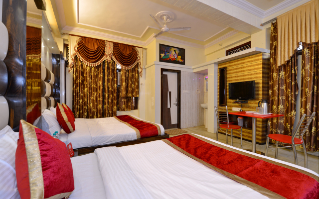 Hotel Ganpati Plaza
