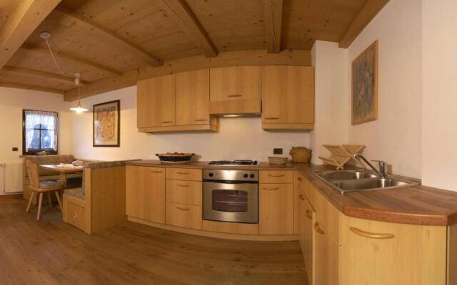 Agriturismo Apartments Tuene