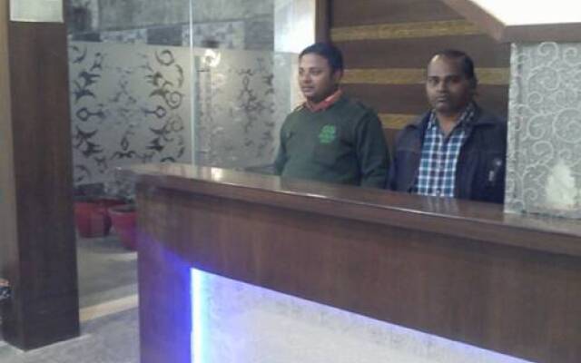 Hotel Heera Continental