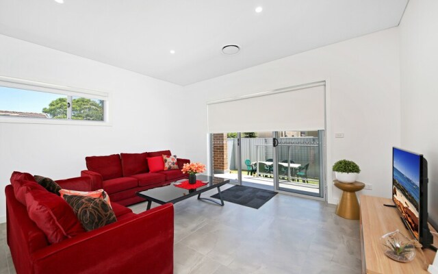 Villa Merrylands