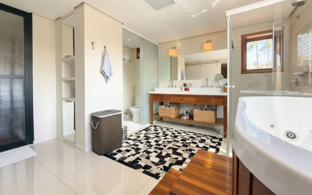 Refúgio de Alto Padrão na Granja Viana