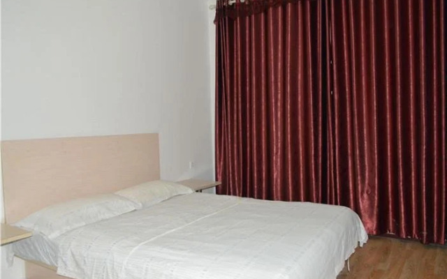 Yichang Shenlong Hotel
