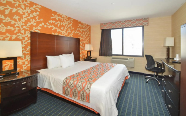 Corona Hotel