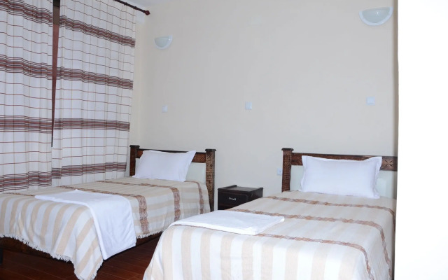 Zan-Seyoum Hotel