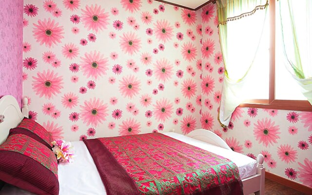 Taean West Pine Pension