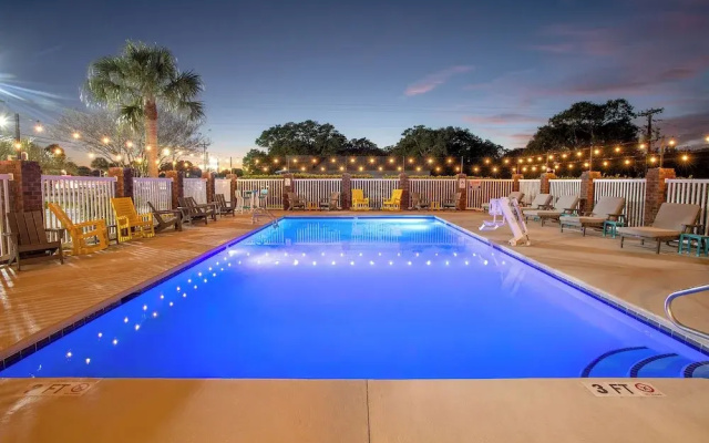 The Windstar Hotel - Emerald Isle / Swansboro
