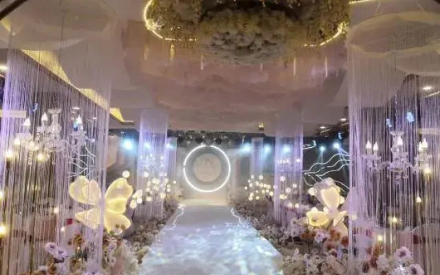 New Beacon Yunman Internation Hotel (Yingshan Tourist Center Chaxiang Small Town)