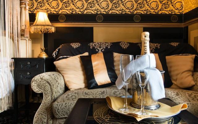 Maenan Abbey Hotel
