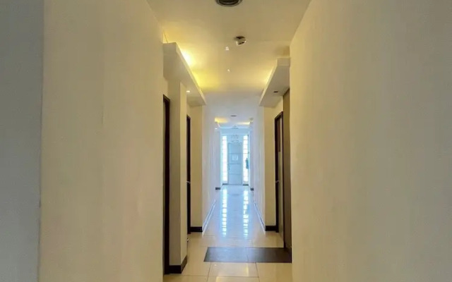 The Center Suites Cebu