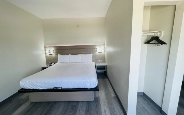 Sonesta Essential North Houston