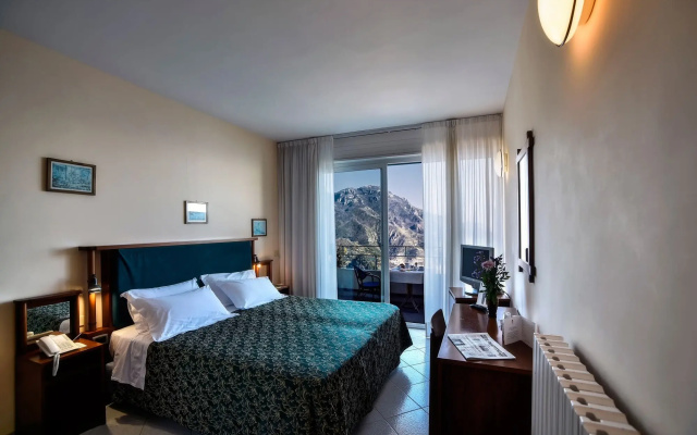 Hotel Graal